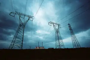 Estimare pentru reduceri de 4-5% la tranzacţionarea de gros a energiei electrice
