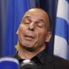 FT: Guvernul de la Atena se pregătește să naționalizeze o parte din depozitele peste 8.000 de euro. Varoufakis: „zvonuri malițioase”