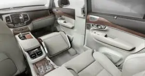 Volvo tatonează luxul
