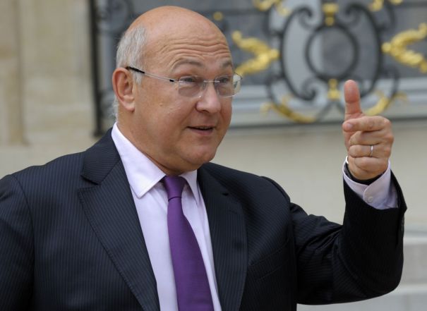 BCE nu trebuie să reducă finanţarea băncilor elene, afirmă ministrul francez de finanţe