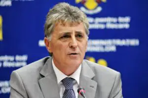 Ministrul Apărării Naţionale: România va suplimenta contribuţia la Forţa de Răspuns a NATO