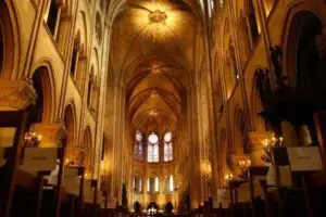 Arde Catedrala Notre-Dame! Ce a provocat marele incendiu VIDEO