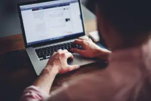 Ce-ți oferă cel mai scump MacBook Pro din actuala generație?