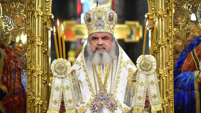 Decizia de a redeschide bisericile, primită cu bucurie de Patriarhia Română