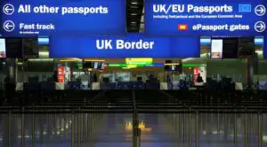BREXIT: Ce trebuie să știe românii din Anglia care vor să vină acasă de Paște. Anunțul făcut de ambasador