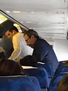 Valer Dorneanu, incident în avion! Preşedintele CCR a avut nevoie de intervenţia poliţiei! Ce s-a întâmplat