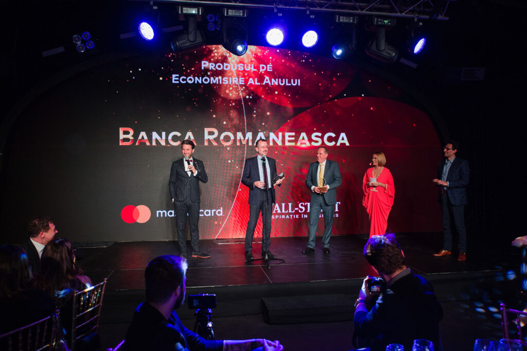 Depozitul Centenar de la Banca Românească a fost desemnat „Produsul de economisire al anului” (P)
