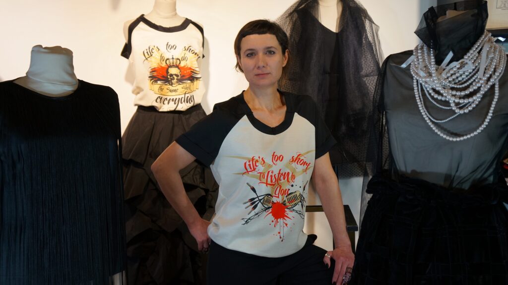 Inedit! Cum vrea designerul Silvia Șerban să revoluționeze industria modei din România