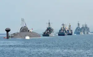 Ruşii efectuează noi manevre în Marea Neagră. Sunt implicate nave de război şi aviaţia din Crimeea