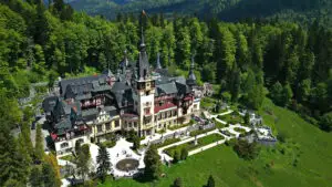 Turul castelelor și palatelor SoNoRo Conac “À la française”