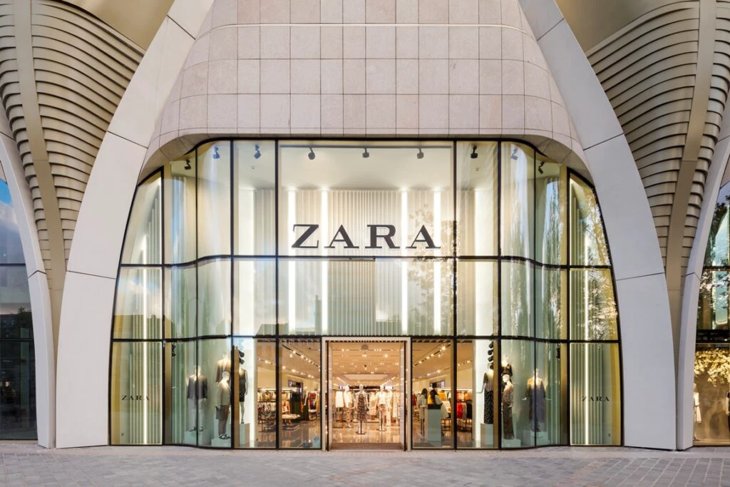 Proprietarul Zara, afectat grav de restricțiile impuse. Vânzările s-au redus semnificativ