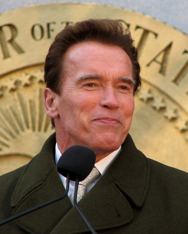 Arnold Schwarzenegger, mesaj pentru fanii săi: Stați acasă