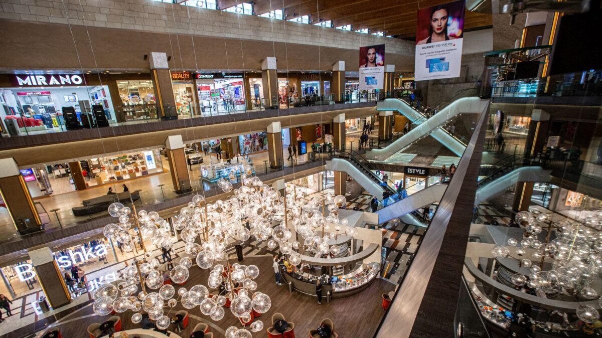Un miliardar român a găsit rețeta succesului. Deține 5 mall-uri în România