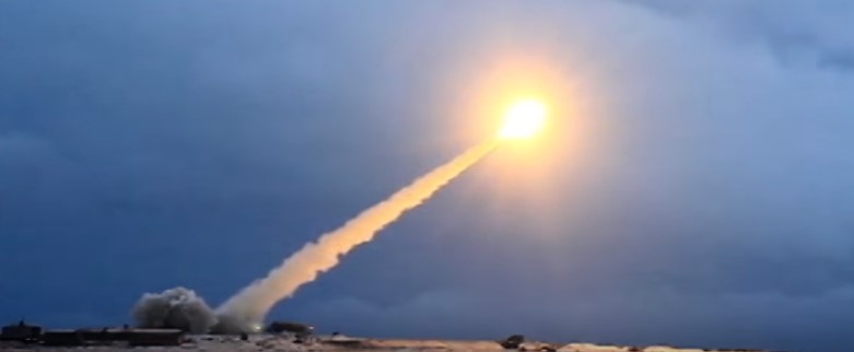 Se întâmplă chiar lângă România! Rușii au adus super rachetele în Marea Neagră