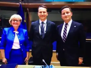 Victorie pentru România! Un român este la vârful relațiilor diplomatice UE – SUA