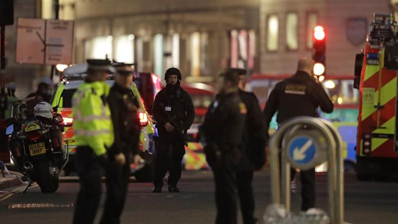 Atac terorist la Londra: Mai multe persoane se pare că au fost înjunghiate!