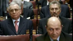 Foștii președinți ai României riscă să rămână fără bani! Ce beneficii ar putea fi tăiate