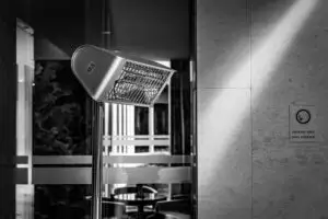 Scapă de grija încălzirii cu SHADOW FATBOY, cel mai puternic încălzitor electric cu infraroșu din lume (P)