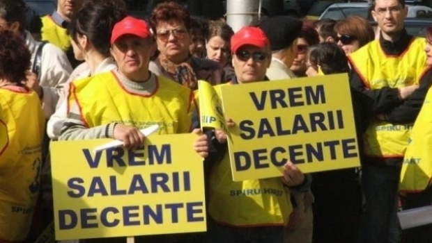 Mii de români, fără loc de muncă. Se întâmplă de la 1 ianuarie. Legea care a aruncat în aer România