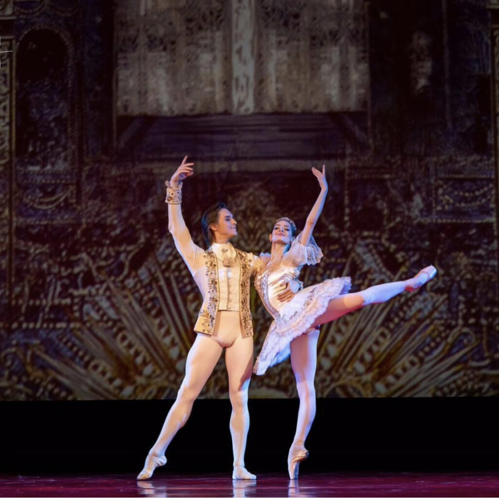 Unul dintre cele mai frumoase cupluri de la Bolshoi Moscova, Eleonora Sevenard și Denis Rodkin, va dansa pe 9 martie în Gala Stelelor Baletului Rus de la București