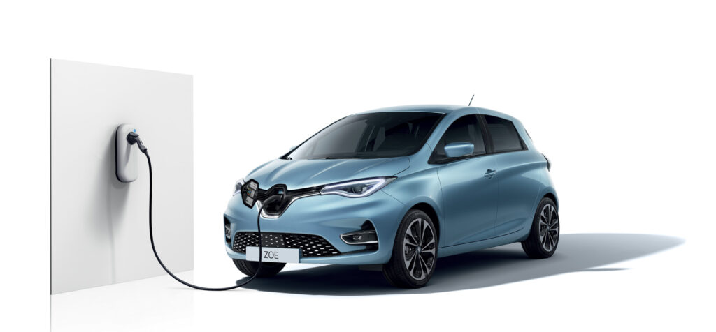 Renault accelerează pe piaţa maşinilor electrice. S-a înregistrat deja o premieră istorică pentru constructorul francez