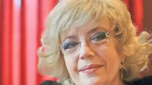 Corina Chiriac a mărturisit totul! Cum s-a lăsat artista de cel mai mare viciu al său