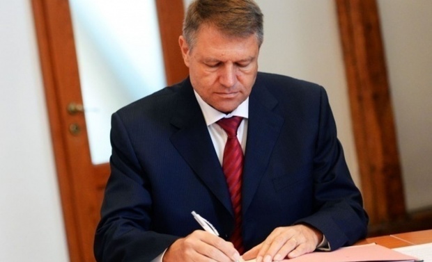 Klaus Iohannis a semnat decretele astăzi! Legile intră în vigoare după publicarea în Monitorul Oficial