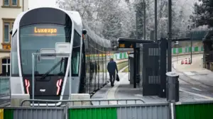 Luxemburg va oferi transport public gratuit pentru a reduce poluarea și utilizarea vehiculelor