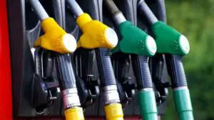 Prima țară care închide benzinăriile! Se iau măsuri stricte