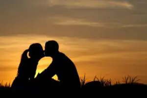 Topul județelor cu cei mai romantici români. Cine se află pe primul și pe ultimul loc