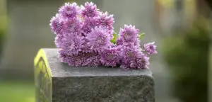 Nu-şi mai pot îngropa morţii! Coronavirusul dă peste cap toate tradiţiile