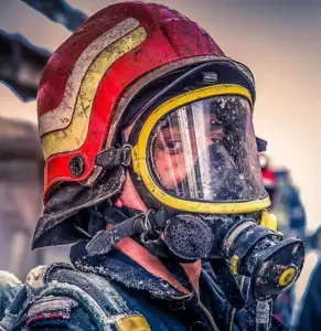 Ei sunt adevăraţii eroi ai României! Cum au resuscitat animalele salvate de incendiu? Video incredibil
