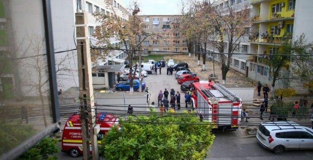 Frenezie imobiliară: Românii dau zeci de mii de euro pe apartamente care nu sunt gata
