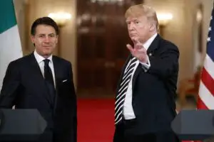 Țara cu cei mai mulți infectați cu COVID-19 ajută țara cu cei mai mulți morți! Trump sare în ajutorul Europei