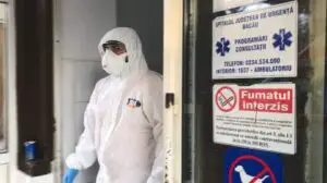 N-avem echipamente de protecție, dar România exportă combinezoane