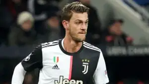 Internațional italian testat pozitiv cu COVID-19! Clubul Juventus este în stare de alertă
