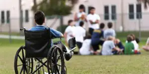 Indemnizații pentru persoanele cu handicap de peste 100 de milioane de lei
