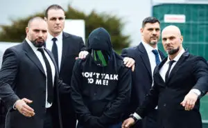 Vedete Pro TV, obligate de post să stea baricadate! Le-au trimis gărzi de corp să-i păzească. Despre cine este vorba