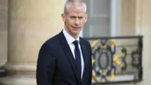 Ministrul francez al Culturii Franck Riester are coronavirus. În ce stare se află