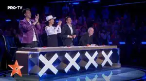 Au curs lacrimi la Românii au talent! Florin Călinescu, în extaz: E un mister! (VIDEO)