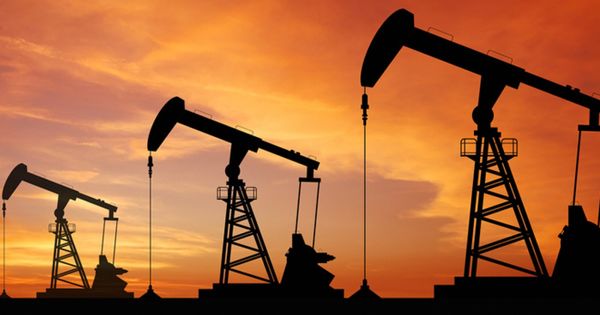 Producţia mondială de petrol continuă să scadă: s-a diminuat cu aproape 3 milioane de barili în iunie