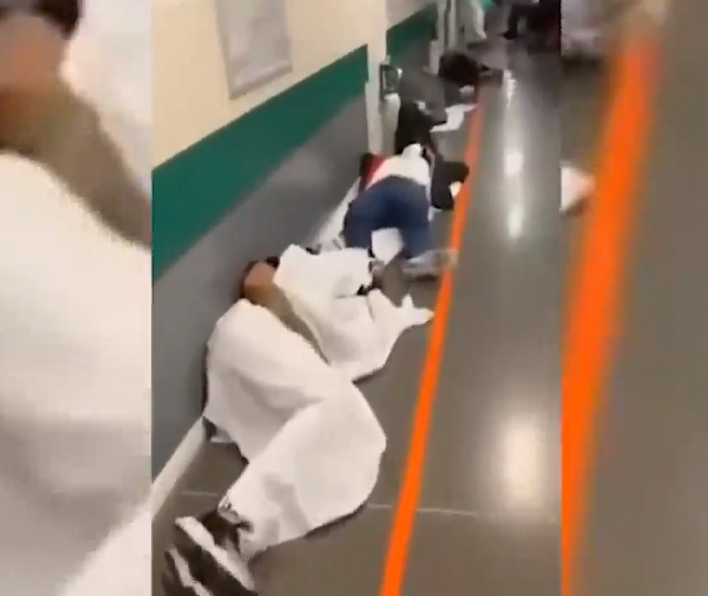 Imaginile groazei! Pacienți prăbușiți pe holuri în Spania!