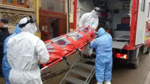 Alertă! Un copil, transportat de urgenţă cu izoleta la spital