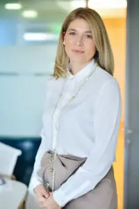 Statele europene încep să relaxeze prudent restricțiile. România nu a atins vârful pandemiei