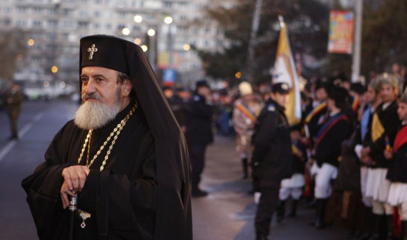Mitropolitul Ardealului, mesaj pentru români: Înainte de a fi prea târziu, să ne întoarcem la Dumnezeu