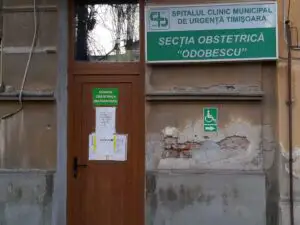Infectarea cu COVID a celor 25 de asistente și paciente din Timișoara se lasă cu dosar penal