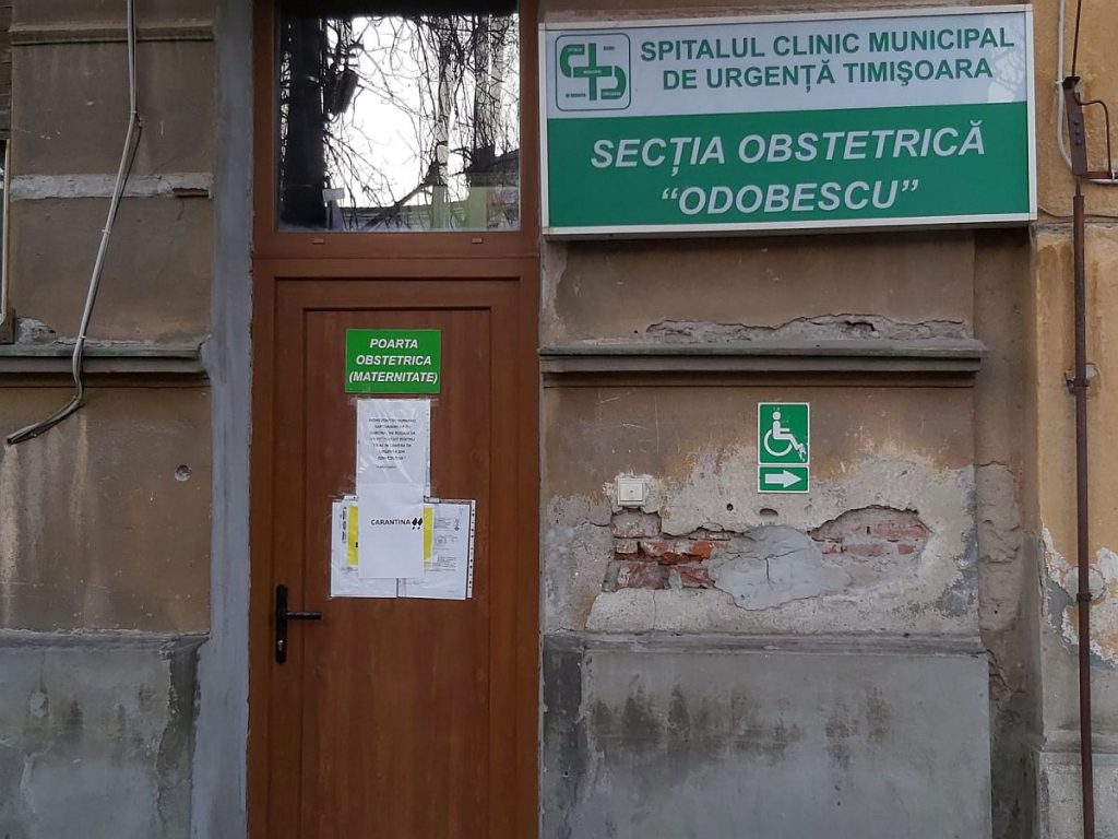 Infectarea cu COVID a celor 25 de asistente și paciente din Timișoara se lasă cu dosar penal