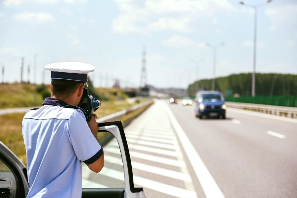 Atenție, șoferi! Razie de amploare pe șosele din România. Polițiștii îi așteaptă cu radarul