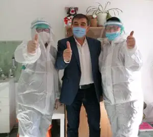 Premieră în România! Omul care s-a gândit și la medicii uitați de statul român! Ce le-a oferit acestora