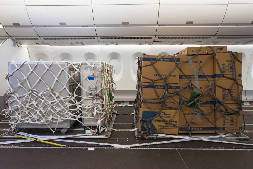 Airbus dezvoltă soluții de adaptare a avioanelor comerciale mari pentru operațiuni de tip cargo